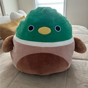 Avery the Duck Squishmallow